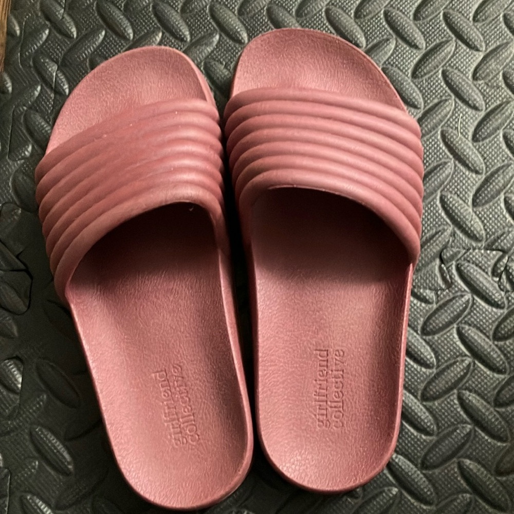 Girlfriend Collective Mauve Slide Sandals